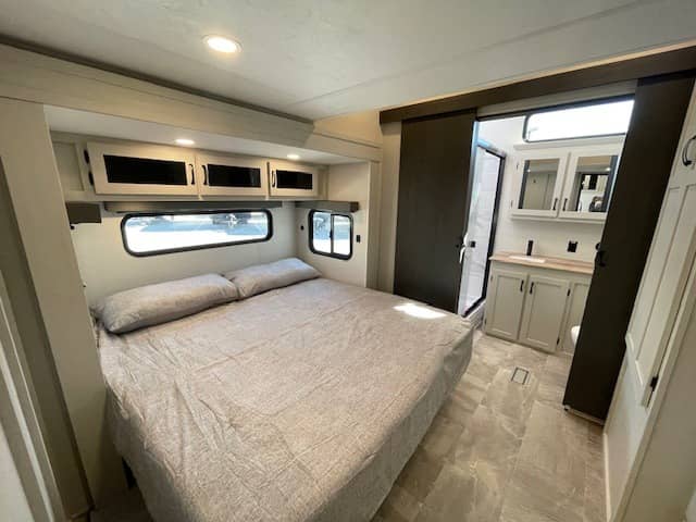 2026 Coachmen 2026 Coachmen Chaparral - thumbnail 12