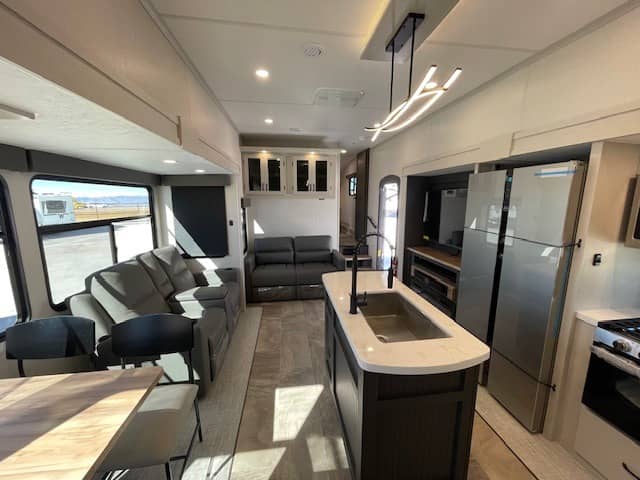 2026 Coachmen 2026 Coachmen Chaparral - thumbnail 16