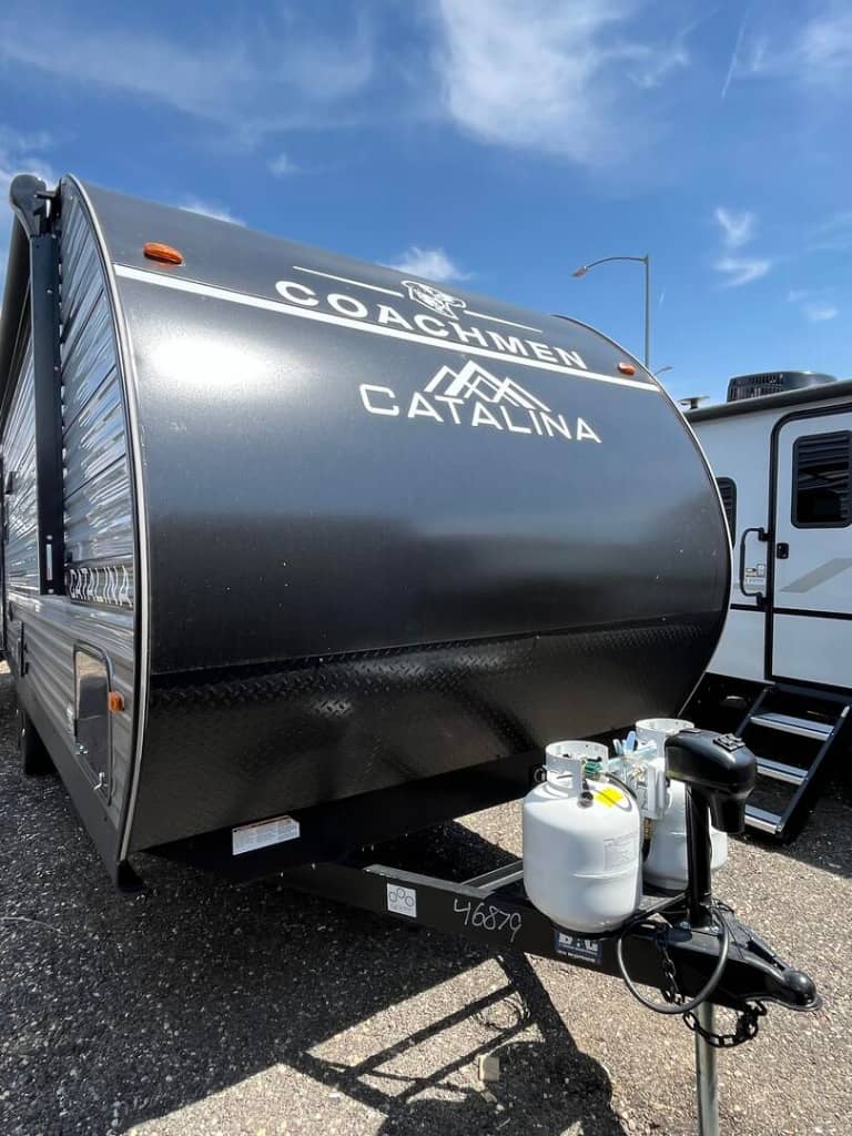 2026 Coachmen 2026 Coachmen Catalina Summit Series 8 - thumbnail 1