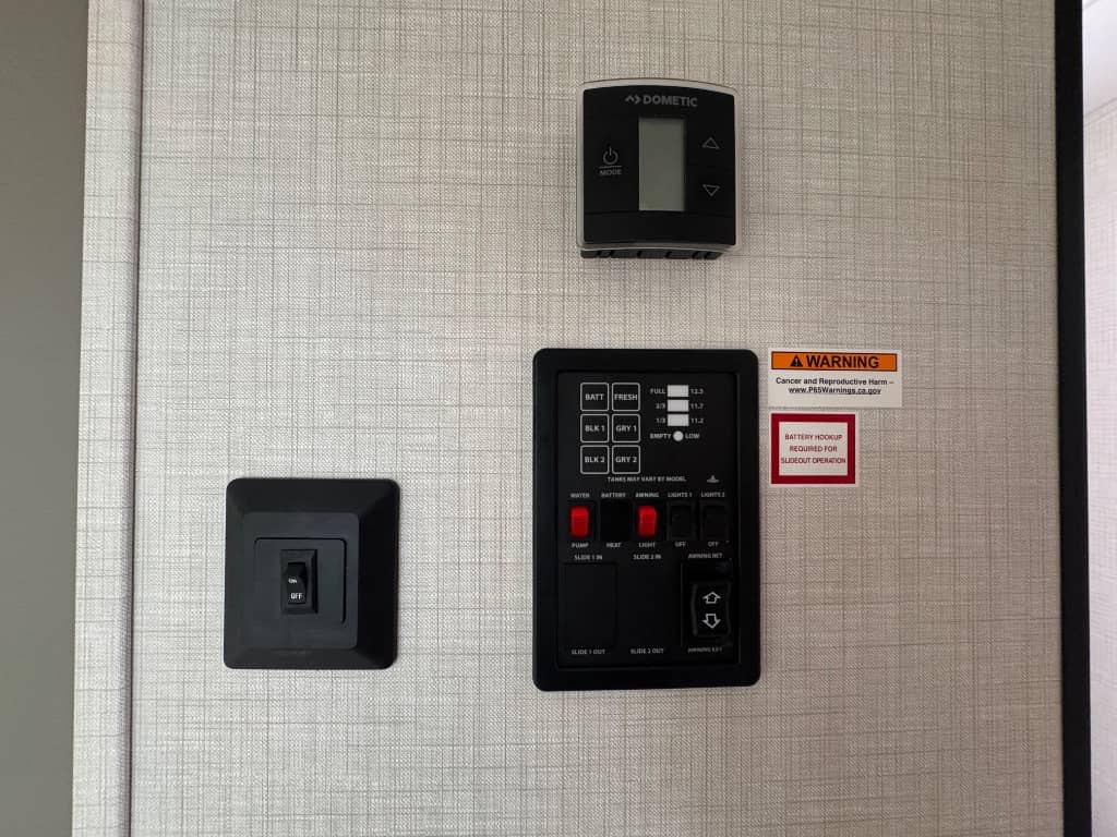 2026 Keystone RV 2026 Keystone RV Raptor Carbon Series Toy Hauler - thumbnail 16