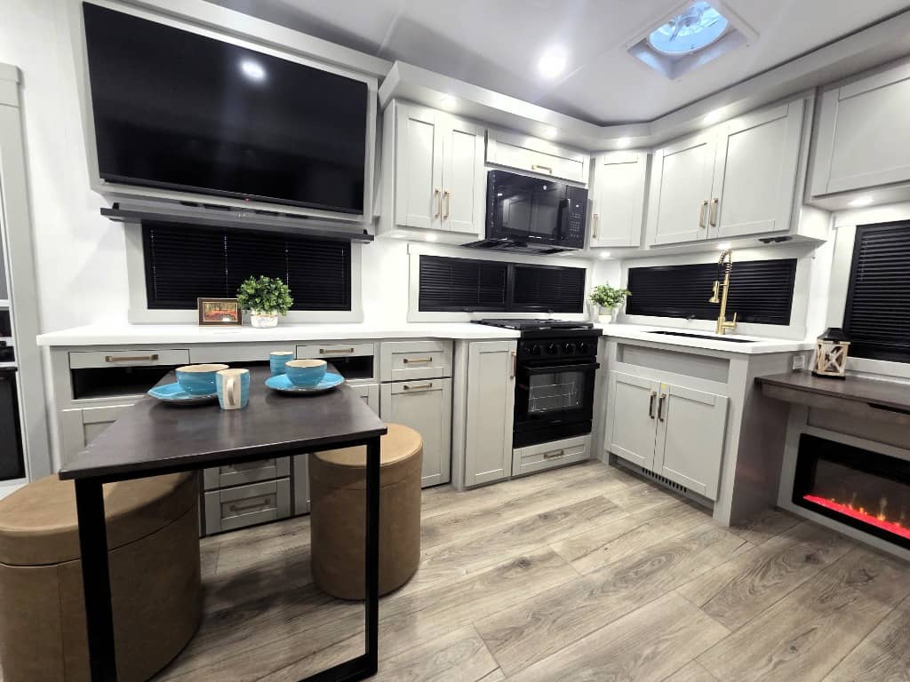 2026 Brinkley RV 2026 Brinkley RV Model Z - thumbnail 7