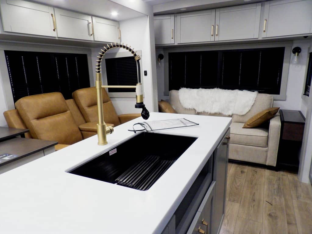 2026 Brinkley RV 2026 Brinkley RV Model Z - thumbnail 7