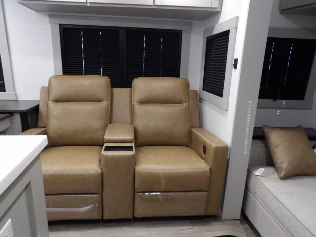 2026 Brinkley RV 2026 Brinkley RV Model Z - thumbnail 10