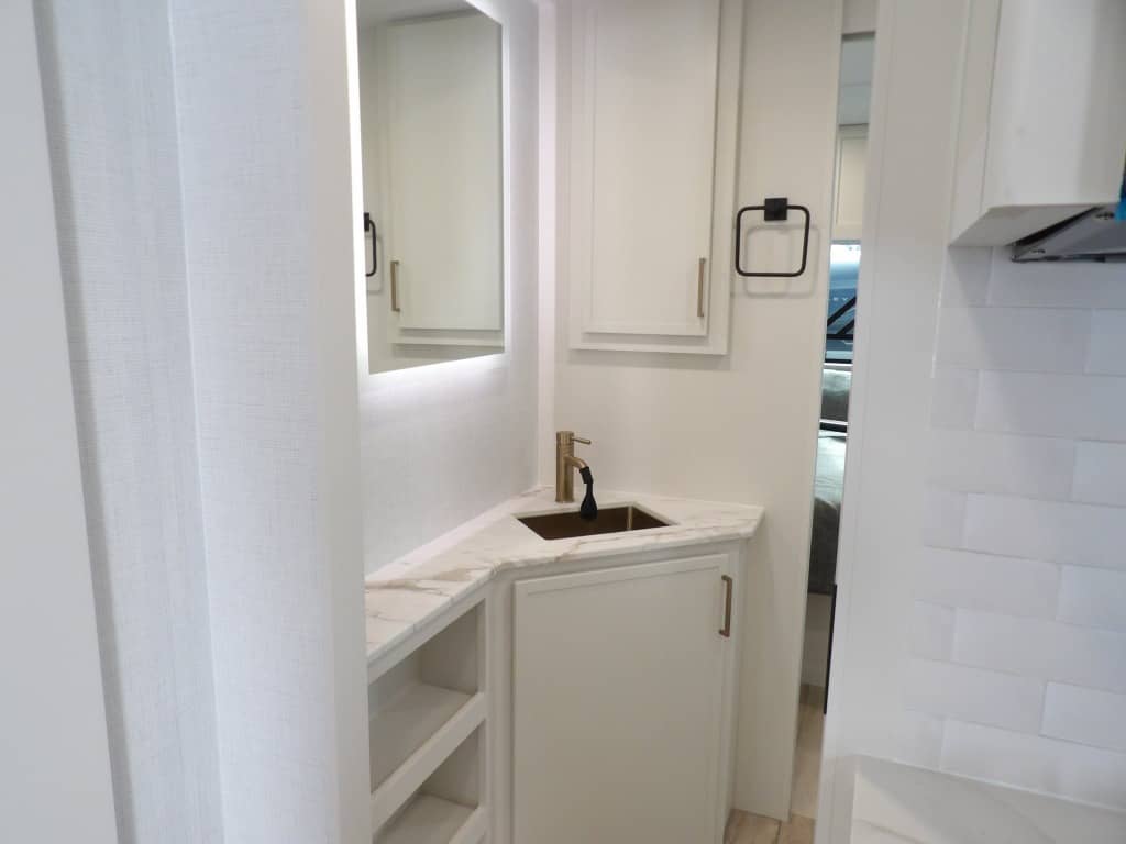 2026 Brinkley RV 2026 Brinkley RV Model IX - thumbnail 11