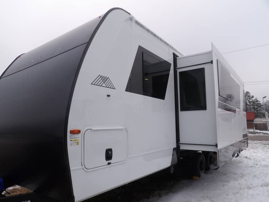 2026 Brinkley RV 2026 Brinkley RV Model IX - thumbnail 2