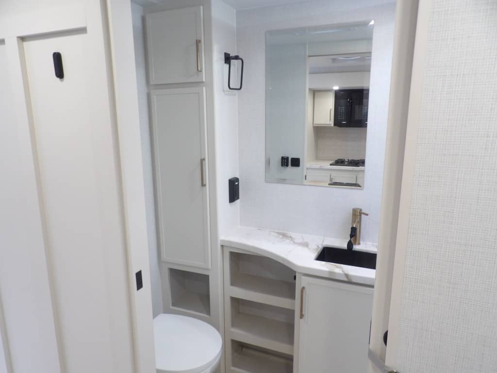 2026 Brinkley RV 2026 Brinkley RV Model IX - thumbnail 9