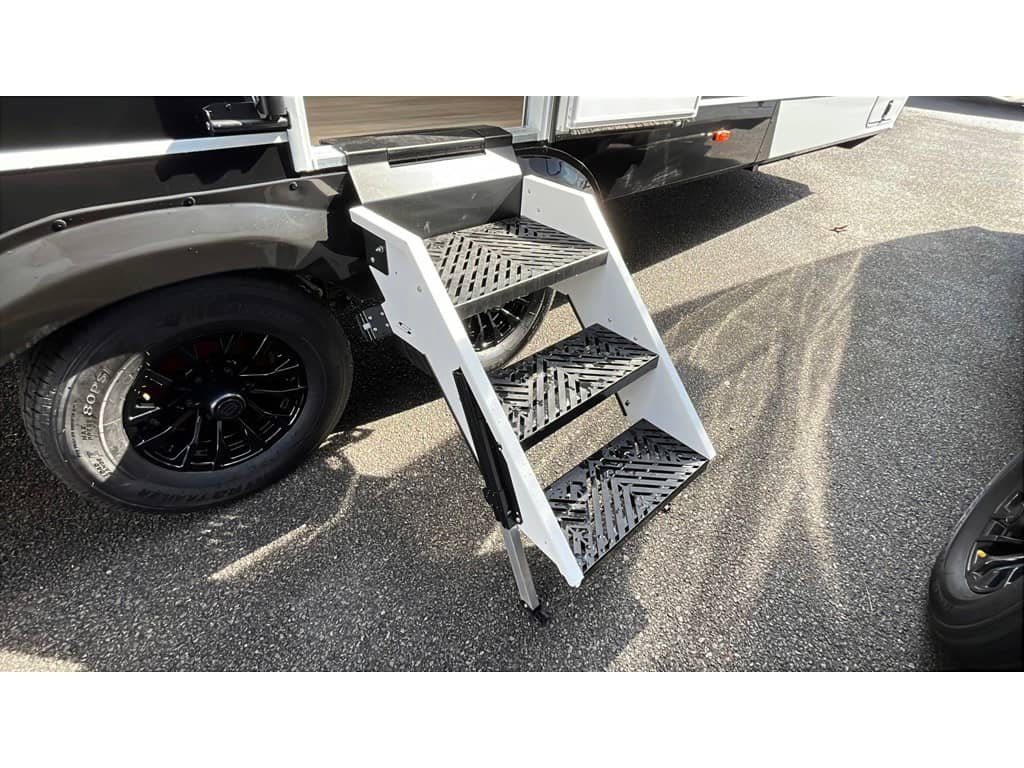 2026 Brinkley RV 2026 Brinkley RV Model I - thumbnail 10