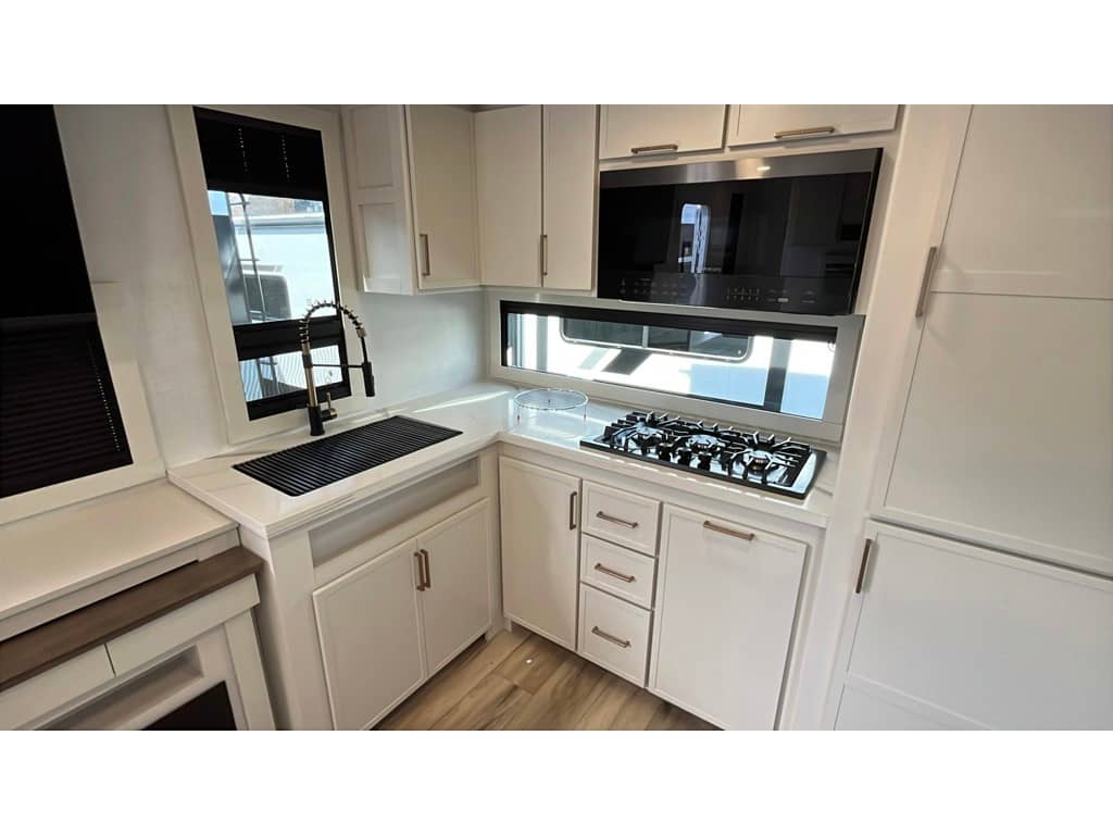 2026 Brinkley RV 2026 Brinkley RV Model I - thumbnail 12