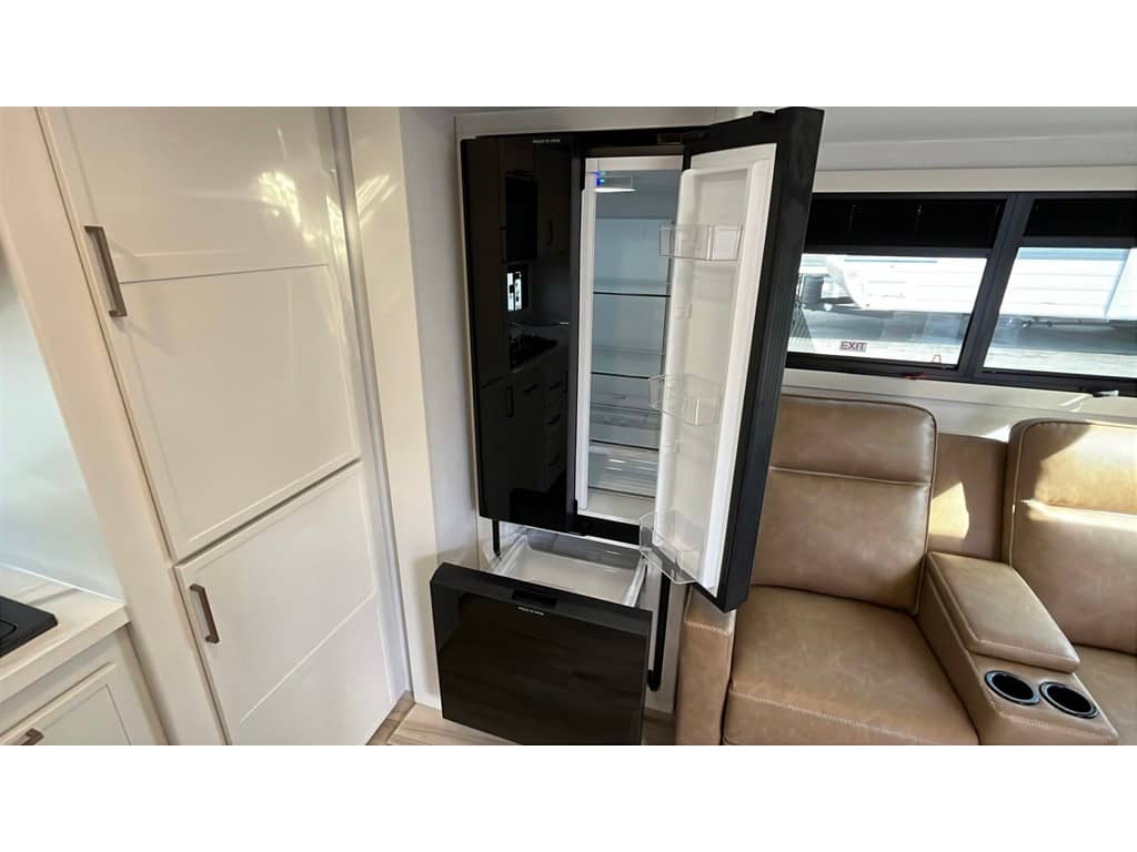 2026 Brinkley RV 2026 Brinkley RV Model I - thumbnail 13