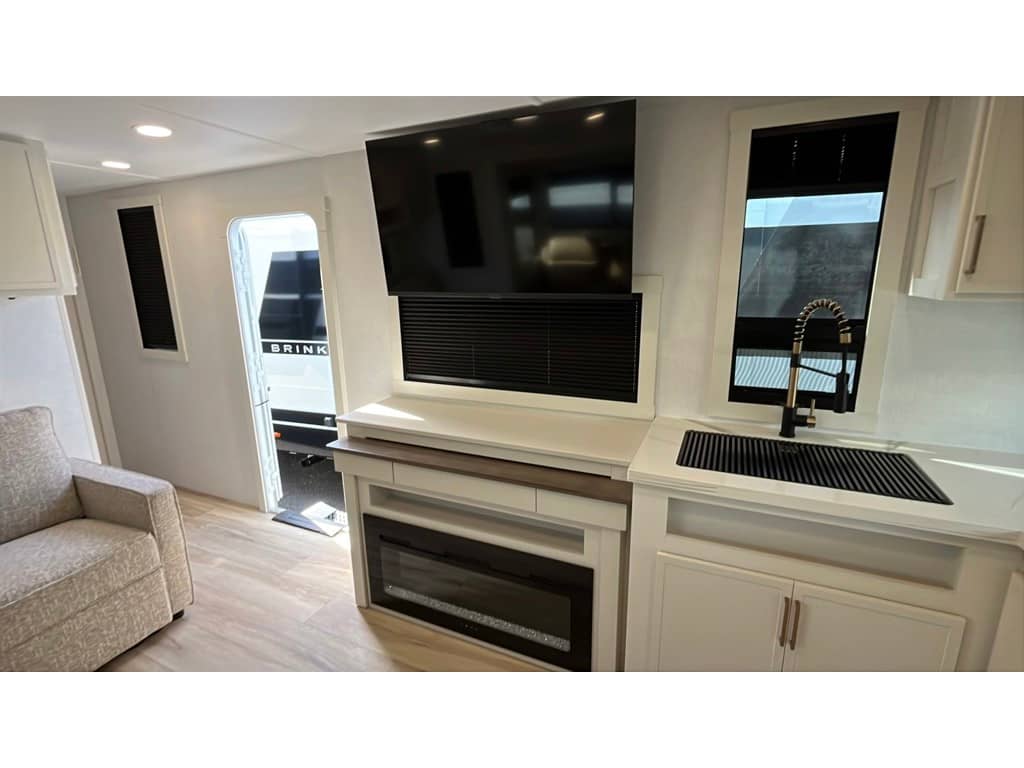 2026 Brinkley RV 2026 Brinkley RV Model I - thumbnail 16