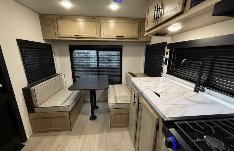 2026 Forest River 2026 Forest River Cherokee Wolf Pup - thumbnail 4