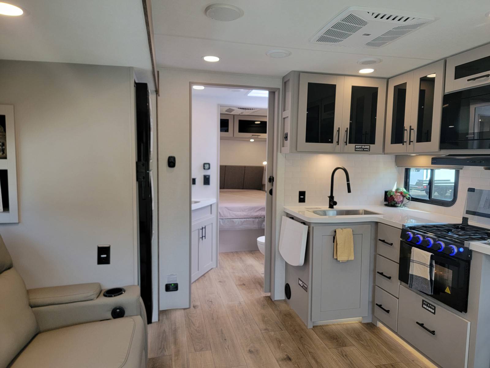 2026 Alliance RV 2026 Alliance RV Delta - thumbnail 13