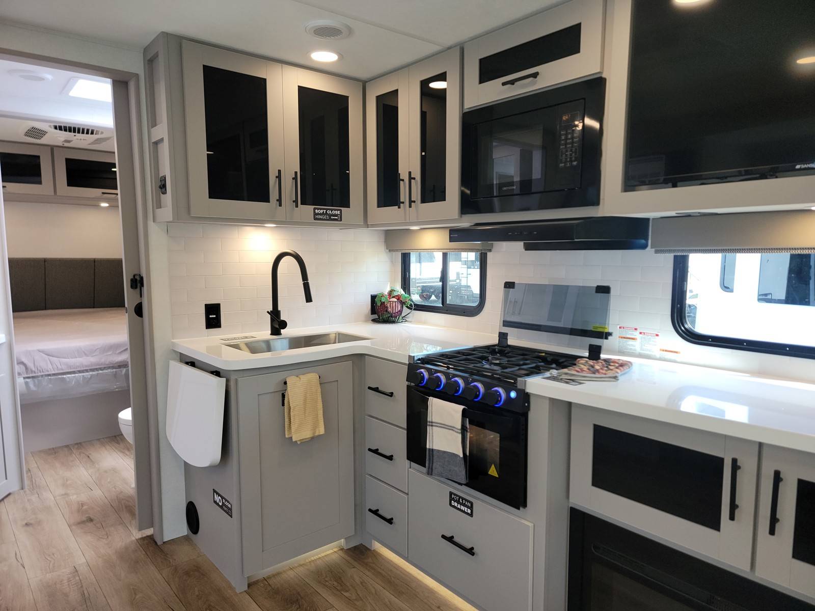 2026 Alliance RV 2026 Alliance RV Delta - thumbnail 24