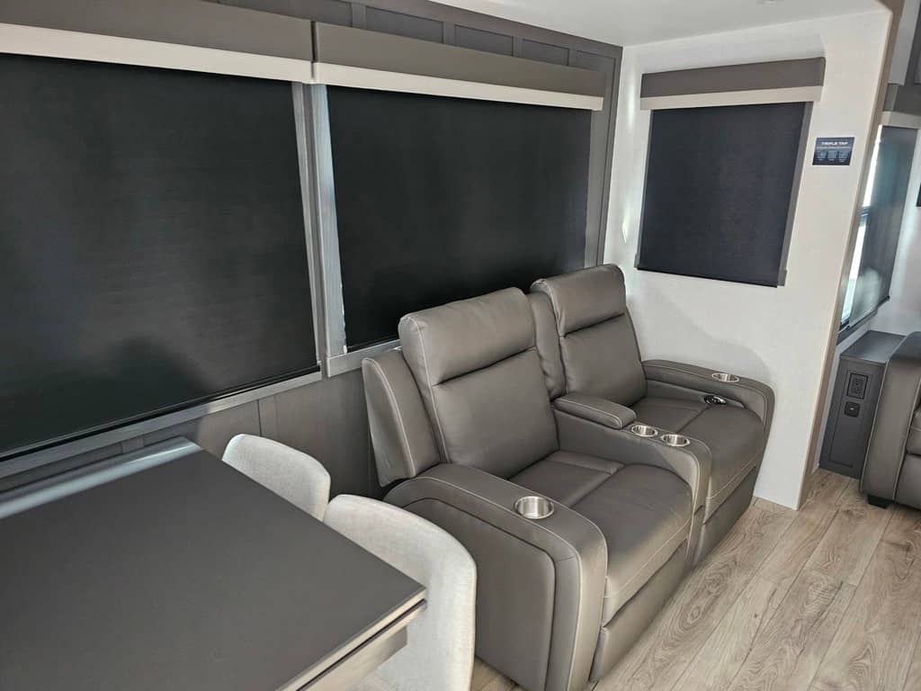 2026 Forest River 2026 Forest River Flagstaff Classic - thumbnail 18