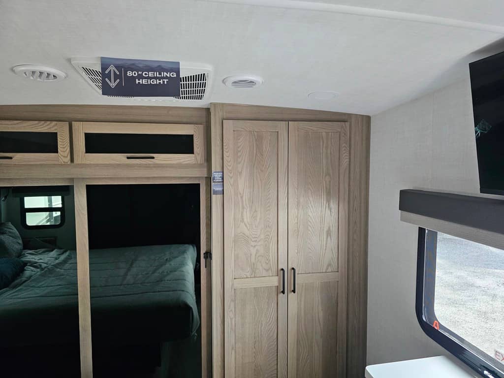 2026 Forest River 2026 Forest River Flagstaff Classic - thumbnail 35