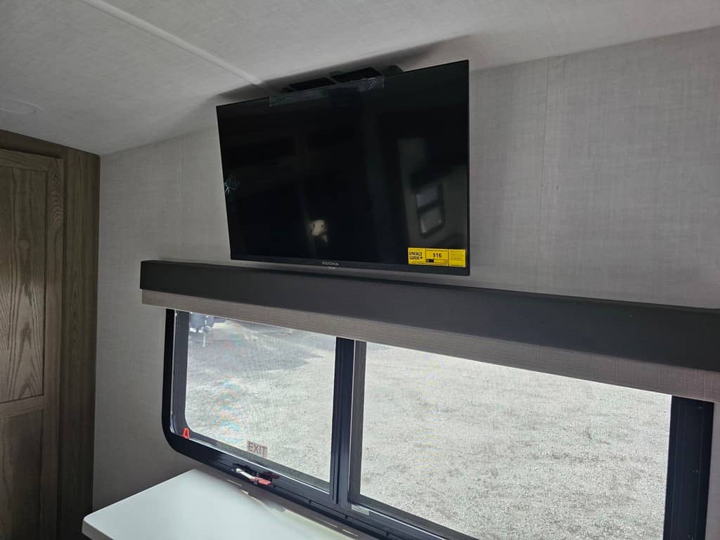 2026 Forest River 2026 Forest River Flagstaff Classic - thumbnail 37