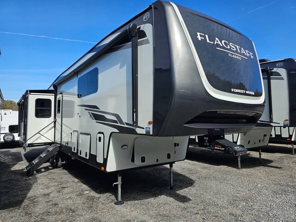 2026 Forest River 2026 Forest River Flagstaff Classic - thumbnail 1