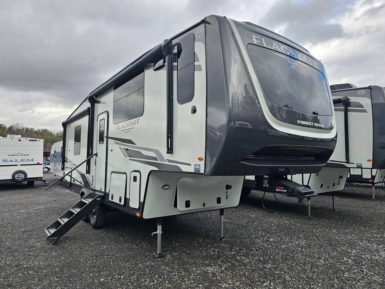 2026 Forest River 2026 Forest River Flagstaff Classic - thumbnail 1