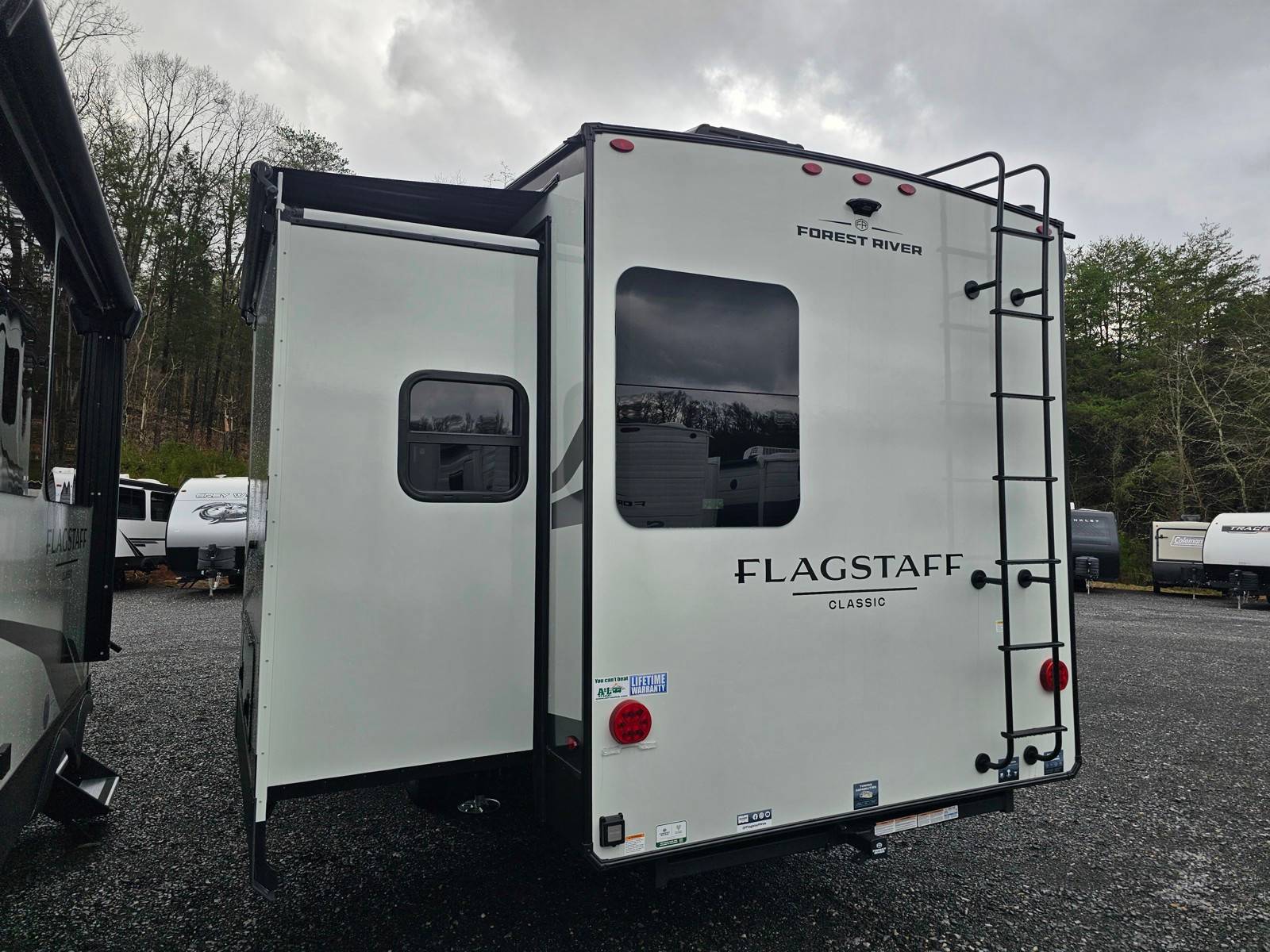 2026 Forest River 2026 Forest River Flagstaff Classic - thumbnail 6