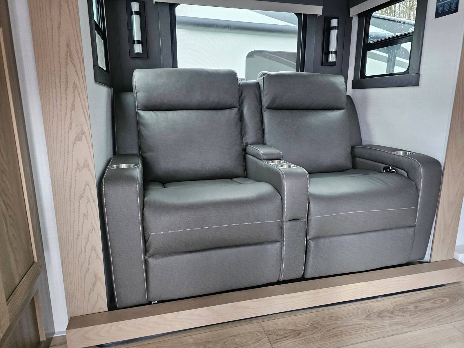 2026 Forest River 2026 Forest River Flagstaff Classic - thumbnail 17