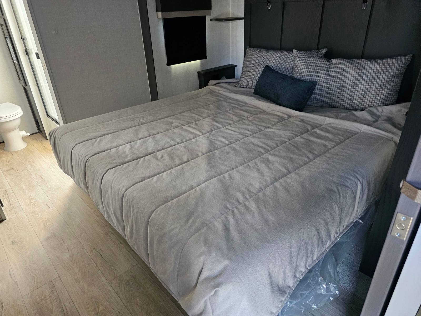 2026 Forest River 2026 Forest River Flagstaff Classic - thumbnail 24