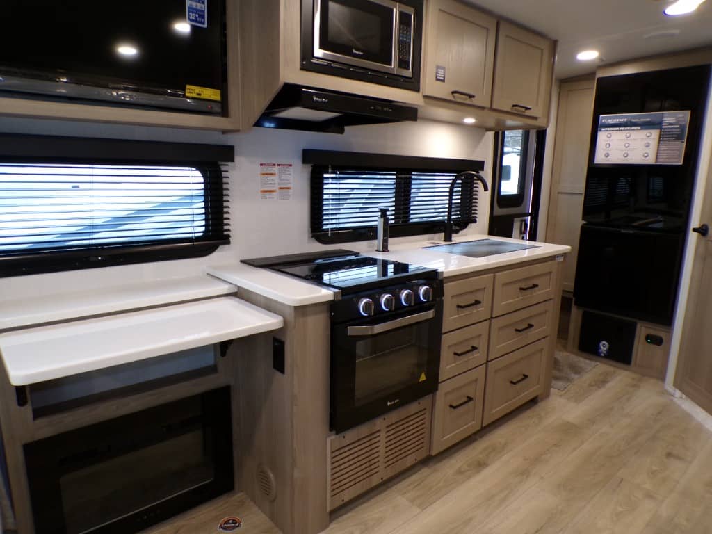 2026 Forest River 2026 Forest River Flagstaff Micro Lite - thumbnail 19