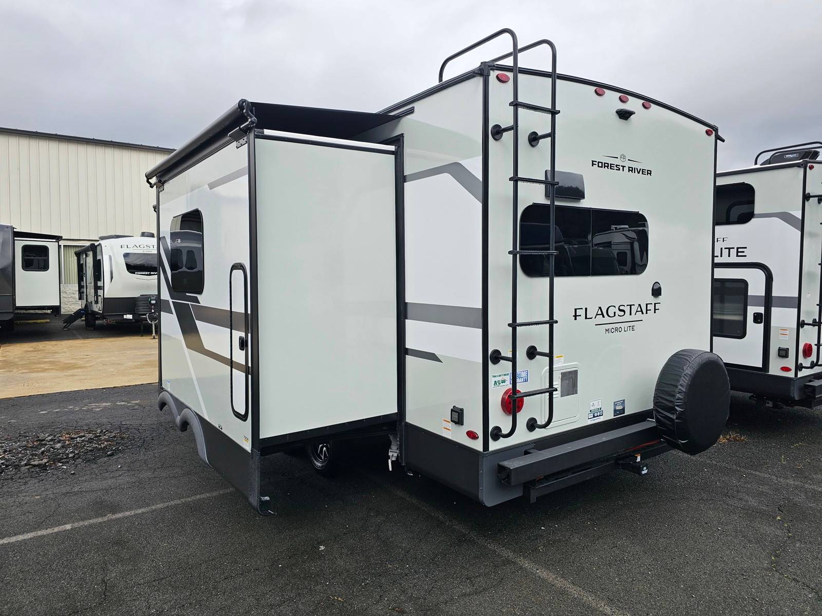 2026 Forest River 2026 Forest River Flagstaff Micro Lite - thumbnail 5