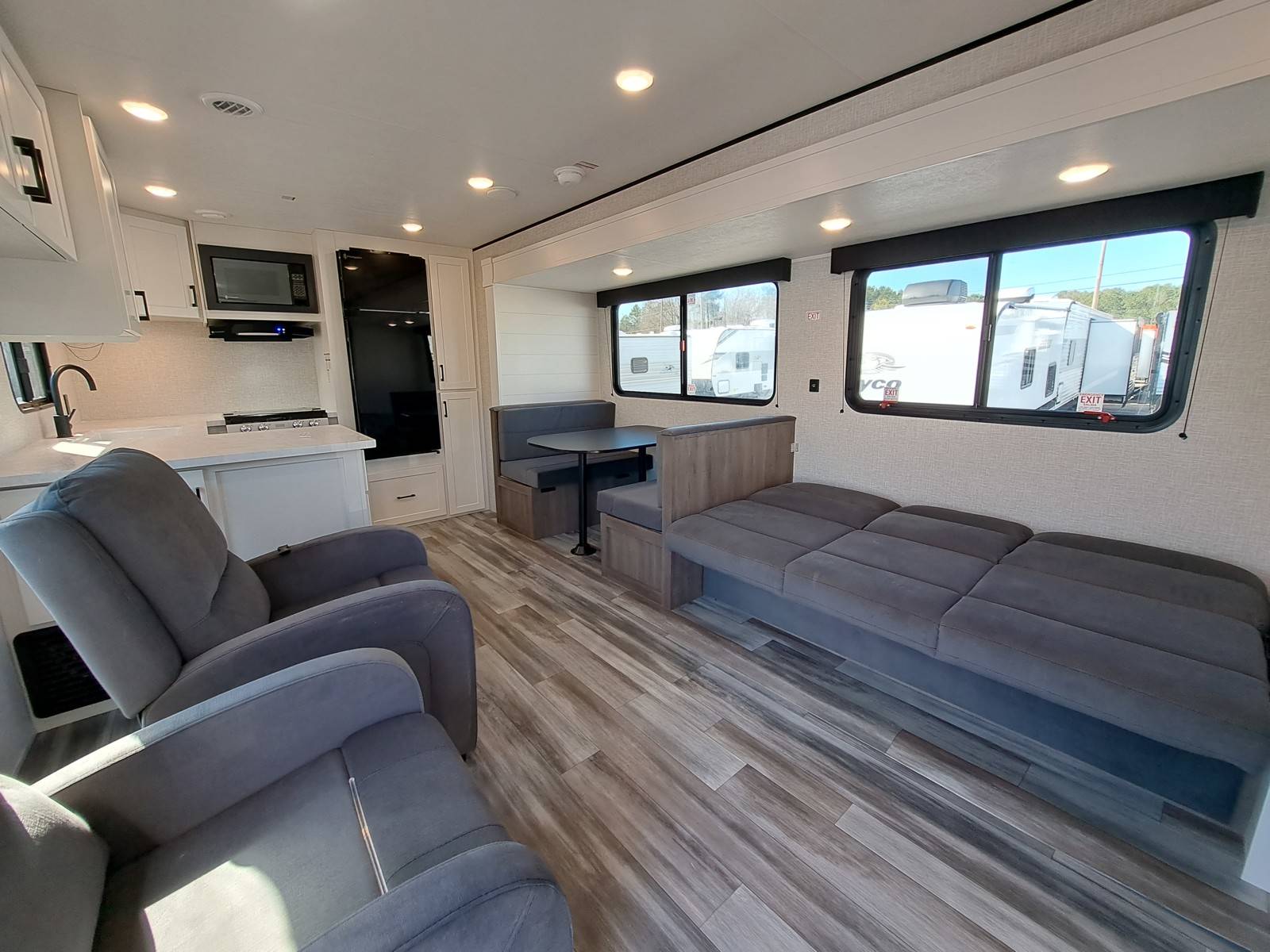 2025 Jayco 2025 Jayco Jay Flight SLX - thumbnail 7