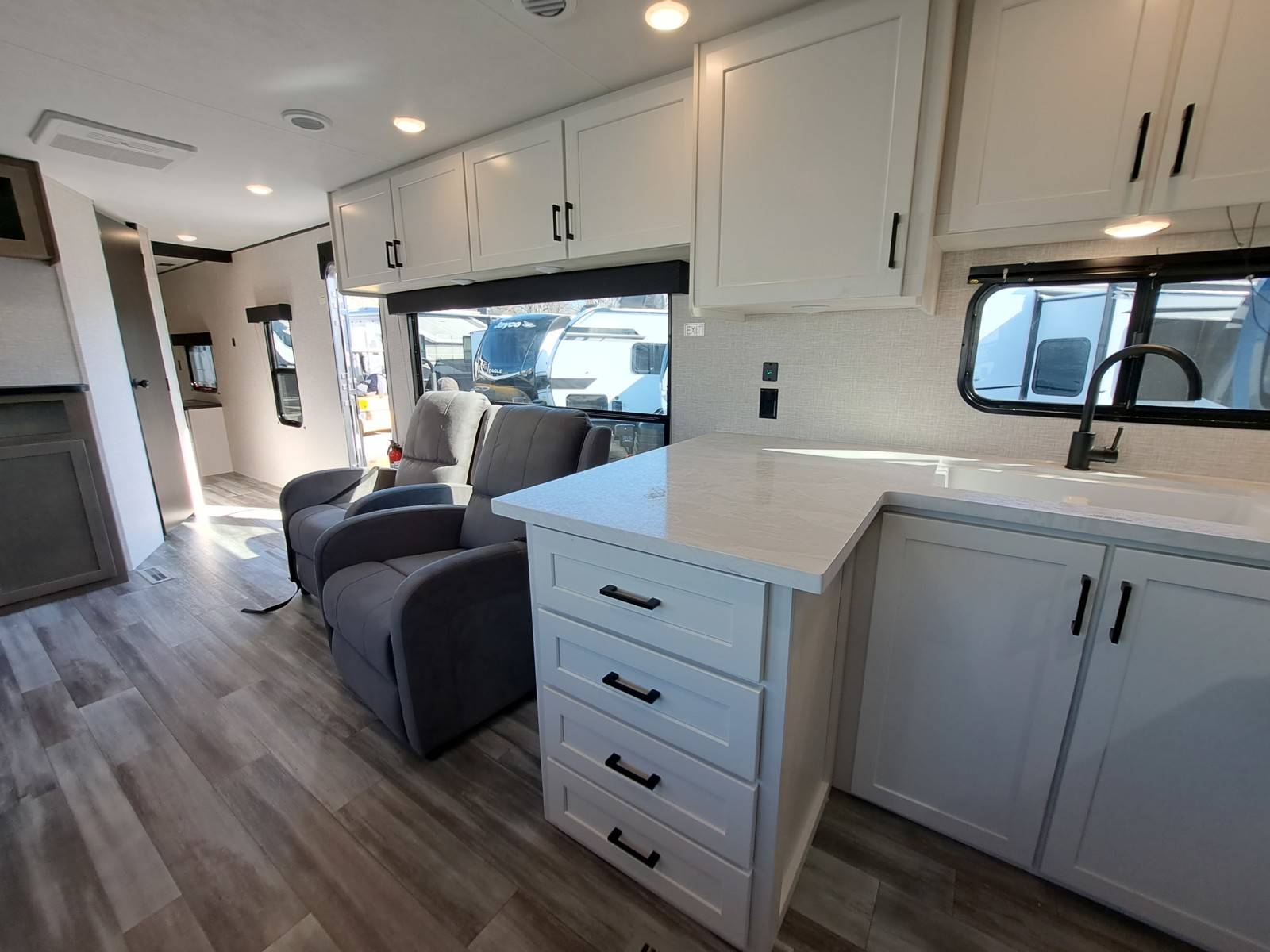 2025 Jayco 2025 Jayco Jay Flight SLX - thumbnail 9