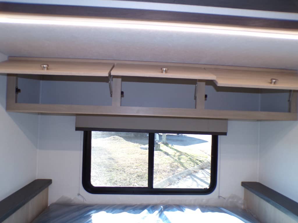 2026 Coachmen 2026 Coachmen Leprechaun - thumbnail 53