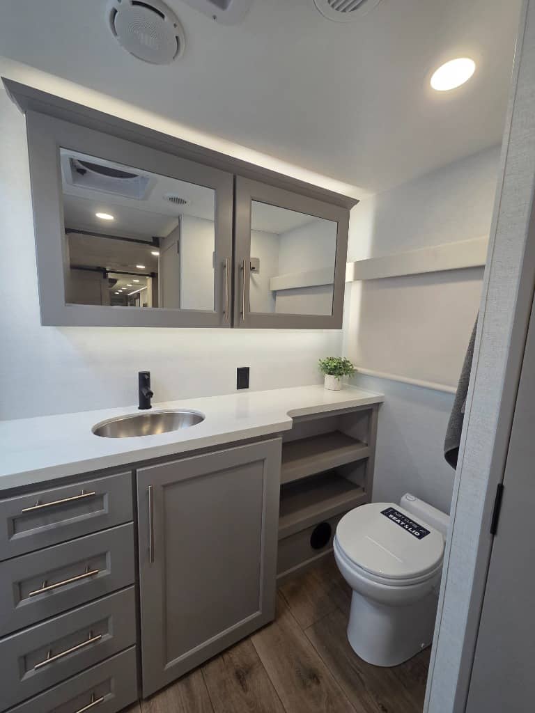 2026 Alliance RV 2026 Alliance RV Paradigm - thumbnail 26