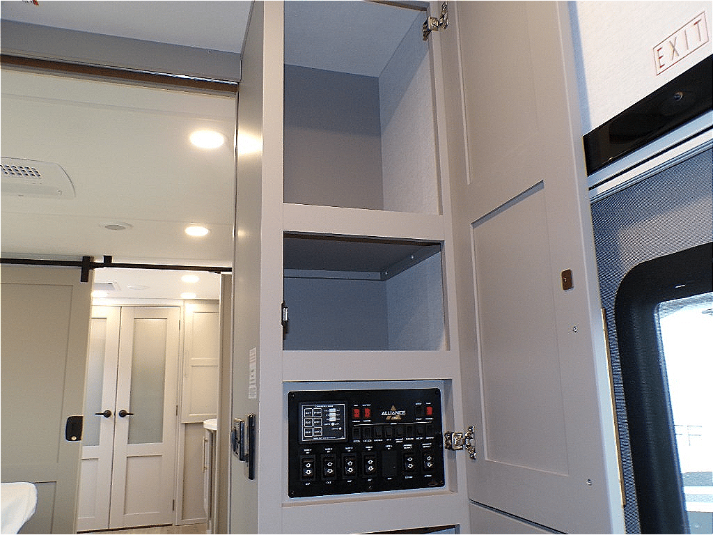 2026 Alliance RV 2026 Alliance RV Paradigm - thumbnail 47