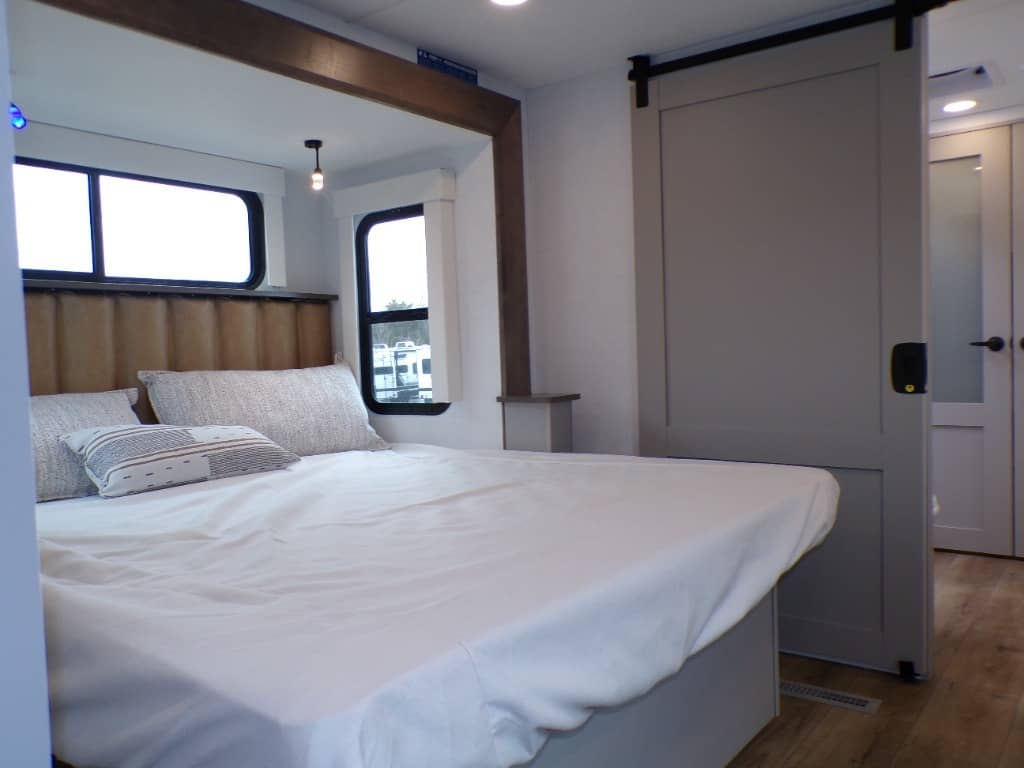 2026 Alliance RV 2026 Alliance RV Paradigm - thumbnail 51