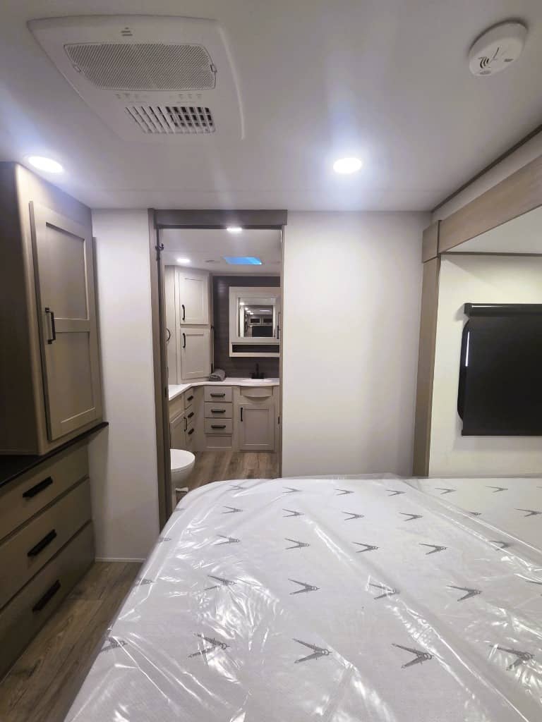 2026 Grand Design 2026 Grand Design Reflection - thumbnail 14