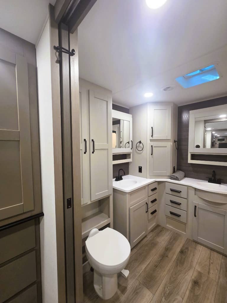 2026 Grand Design 2026 Grand Design Reflection - thumbnail 15