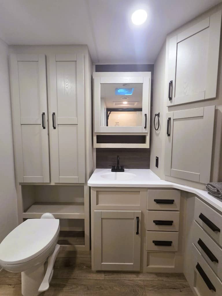 2026 Grand Design 2026 Grand Design Reflection - thumbnail 16