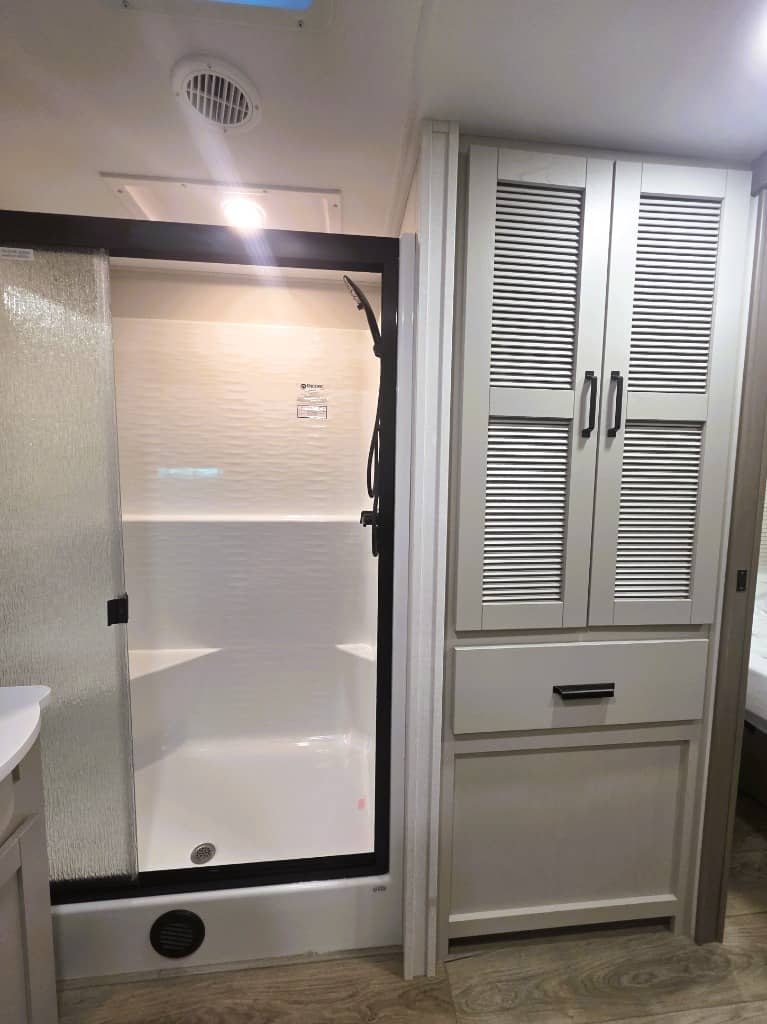 2026 Grand Design 2026 Grand Design Reflection - thumbnail 18