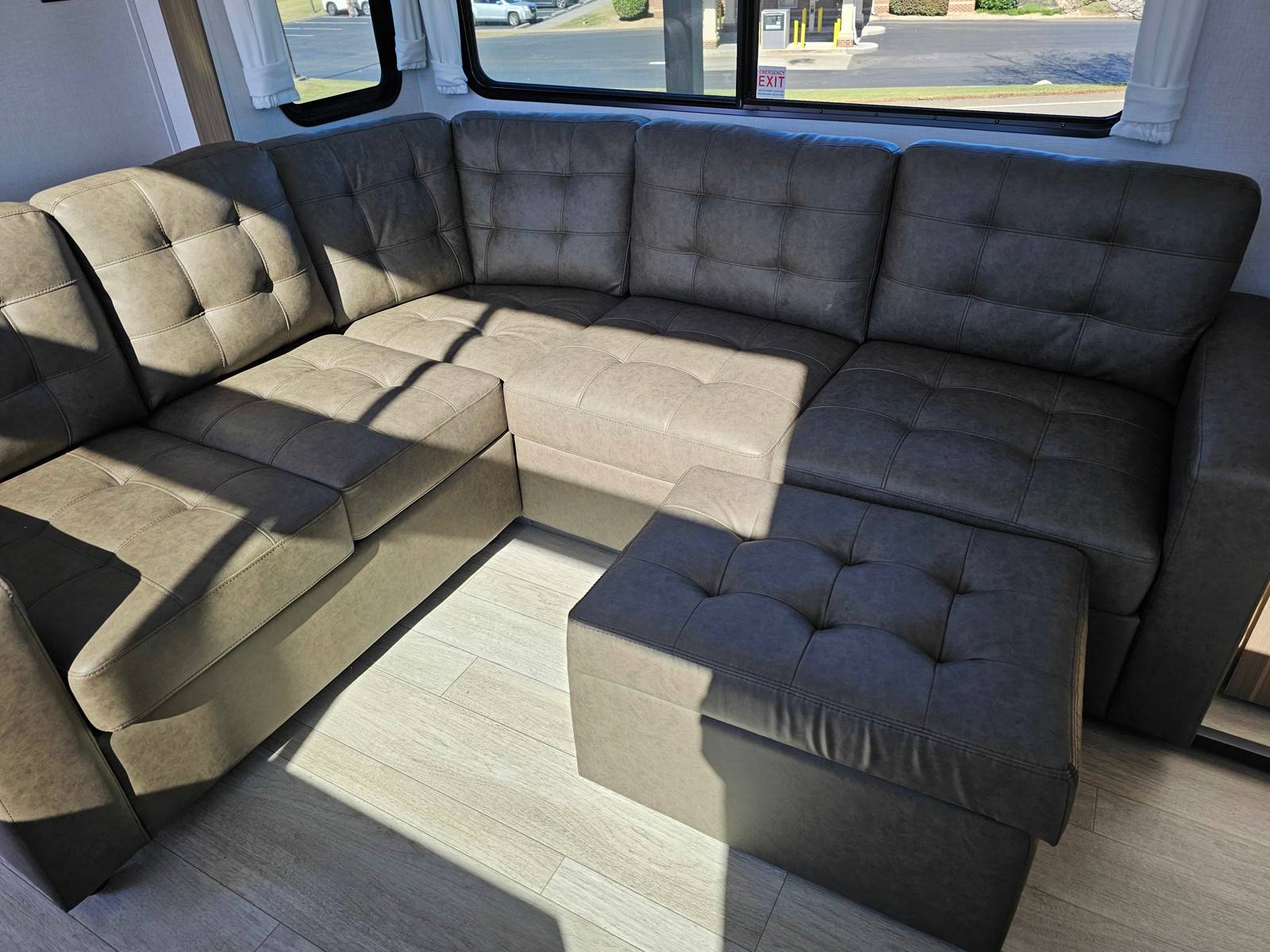 2025 Forest River 2025 Forest River Salem Grand Villa Destination Trailer - thumbnail 11