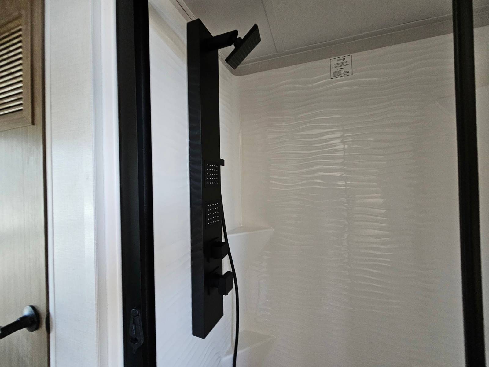 2025 Forest River 2025 Forest River Salem Grand Villa Destination Trailer - thumbnail 34