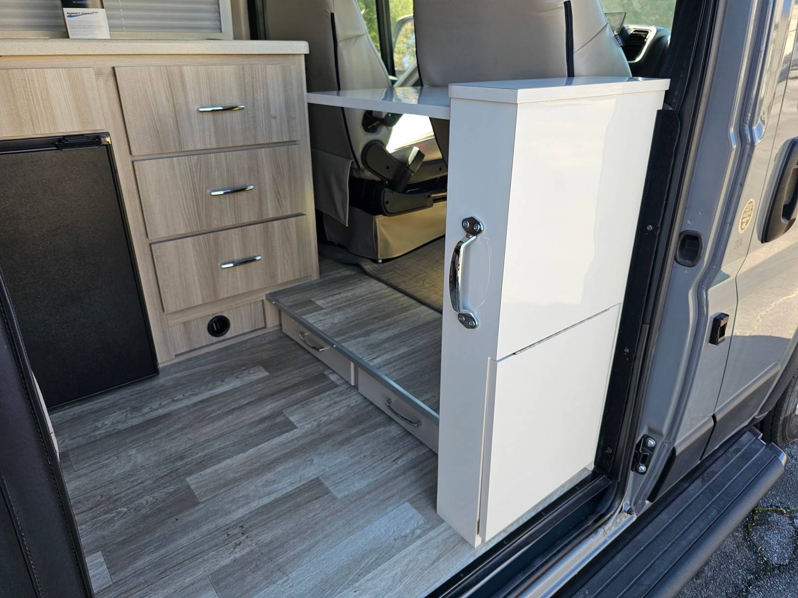 2026 Thor Motor Coach 2026 Thor Motor Coach Sequence - thumbnail 7