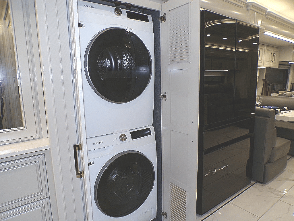 2025 2025 null AMERICAN DREAM - thumbnail 64