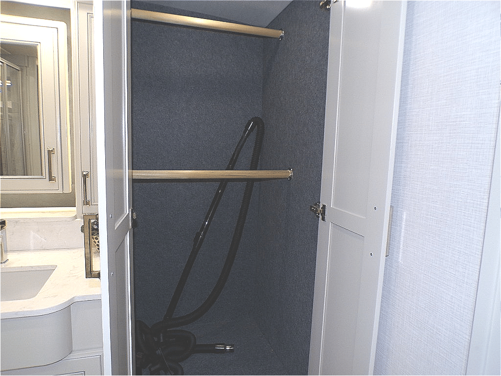 2025 2025 null AMERICAN DREAM - thumbnail 79