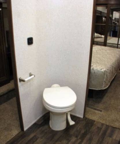 2017 Jayco 2017 Jayco Pinnacle - thumbnail 22