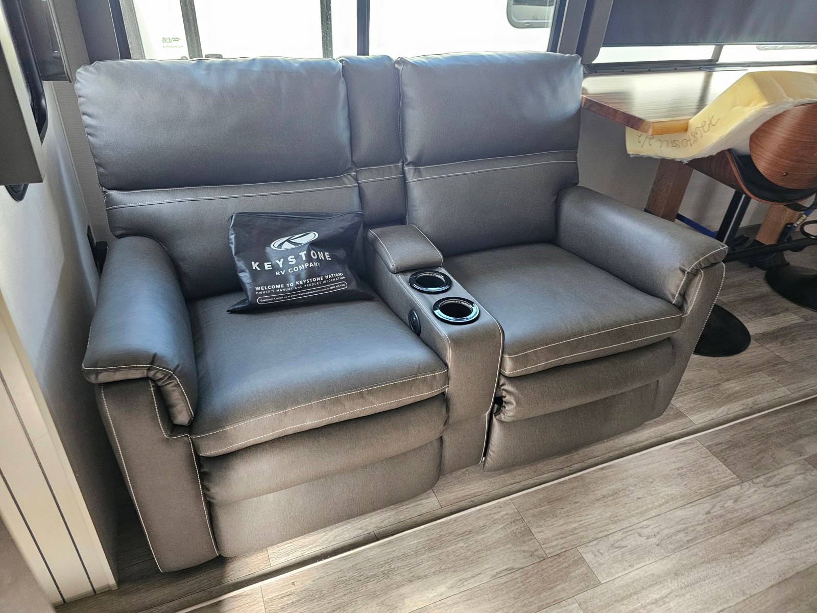 2024 Keystone RV 2024 Keystone RV Keystone Cougar - thumbnail 13