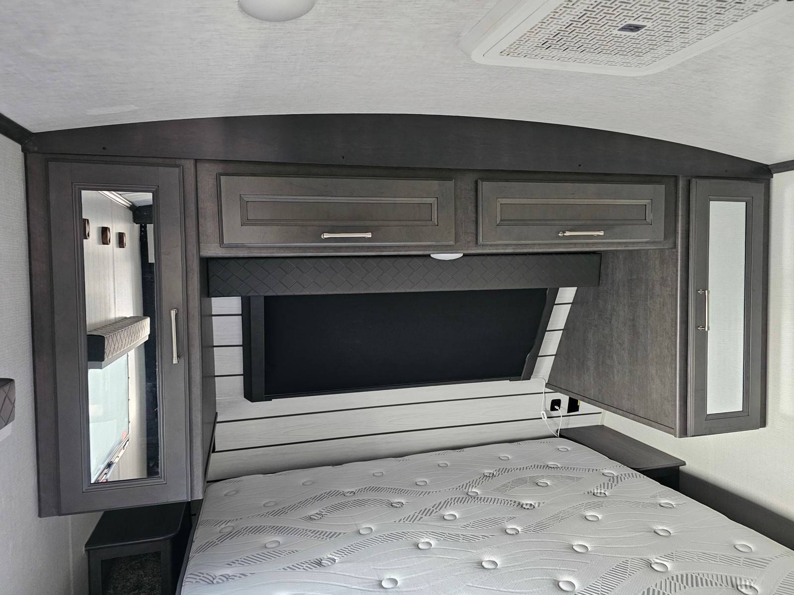 2024 Keystone RV 2024 Keystone RV Keystone Cougar - thumbnail 25