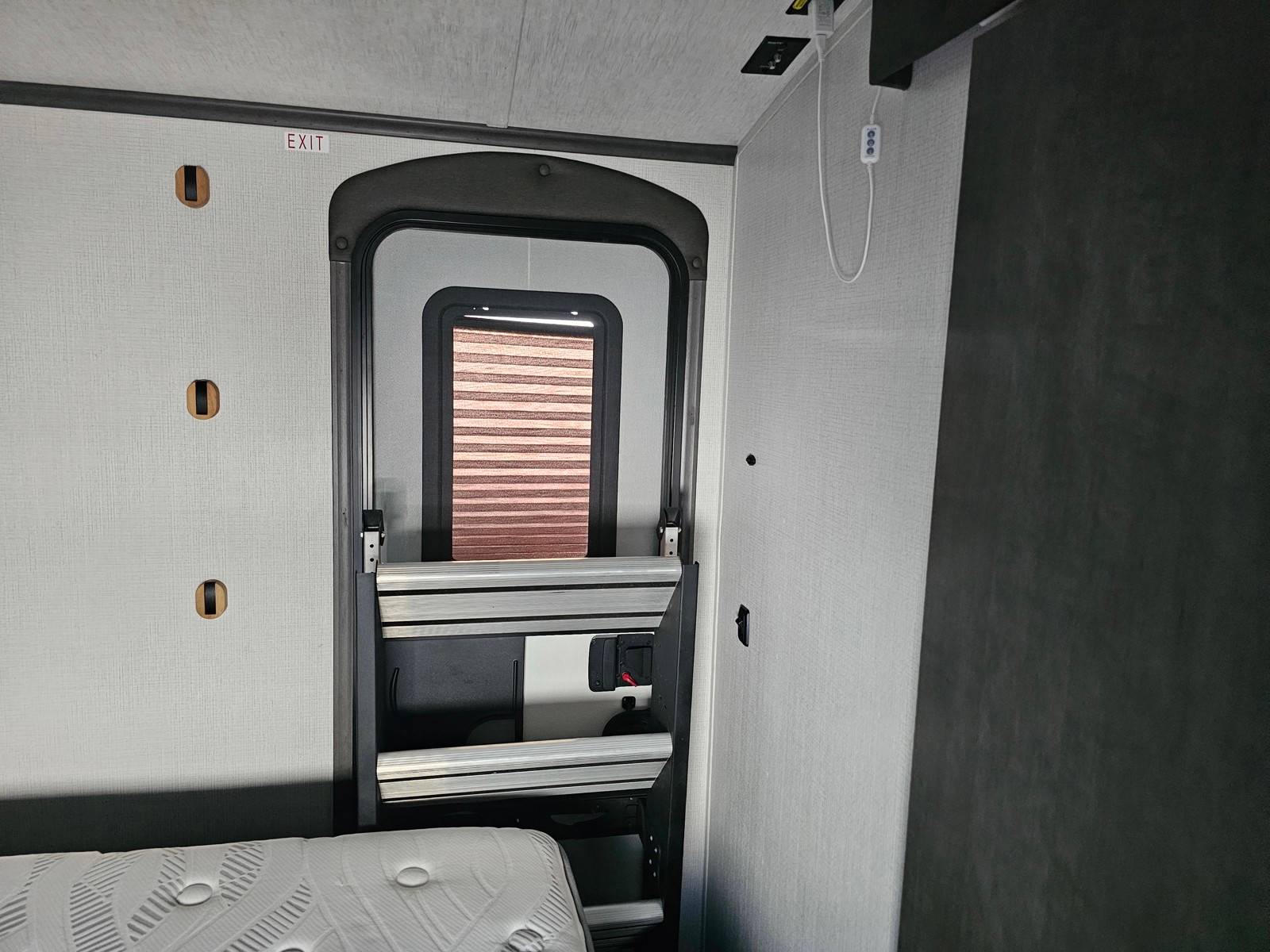 2024 Keystone RV 2024 Keystone RV Keystone Cougar - thumbnail 27