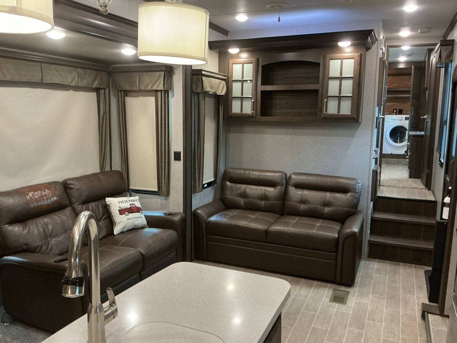 2020 Keystone RV 2020 Keystone RV Alpine - thumbnail 15