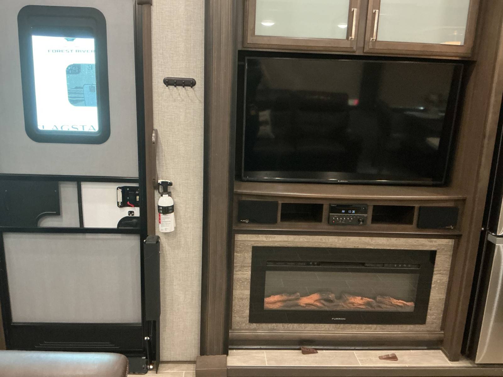 2020 Keystone RV 2020 Keystone RV Alpine - thumbnail 16