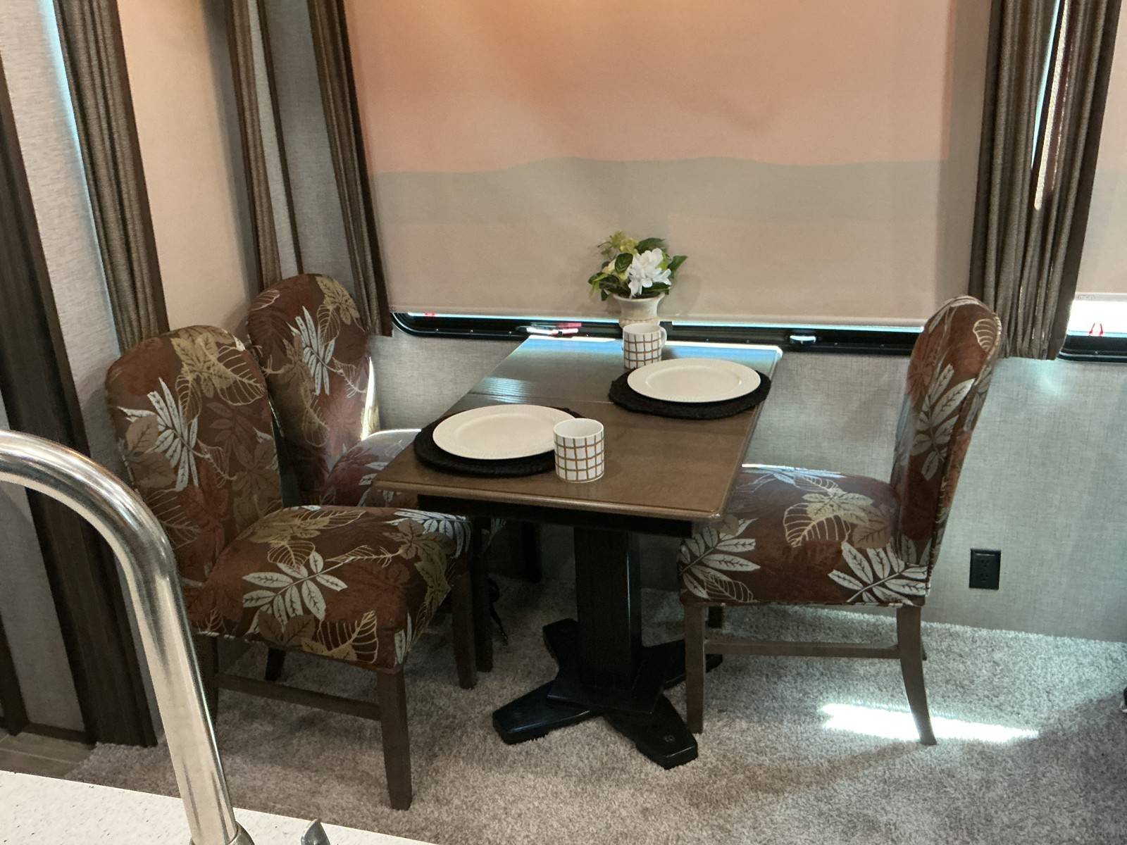 2020 Keystone RV 2020 Keystone RV Alpine - thumbnail 22