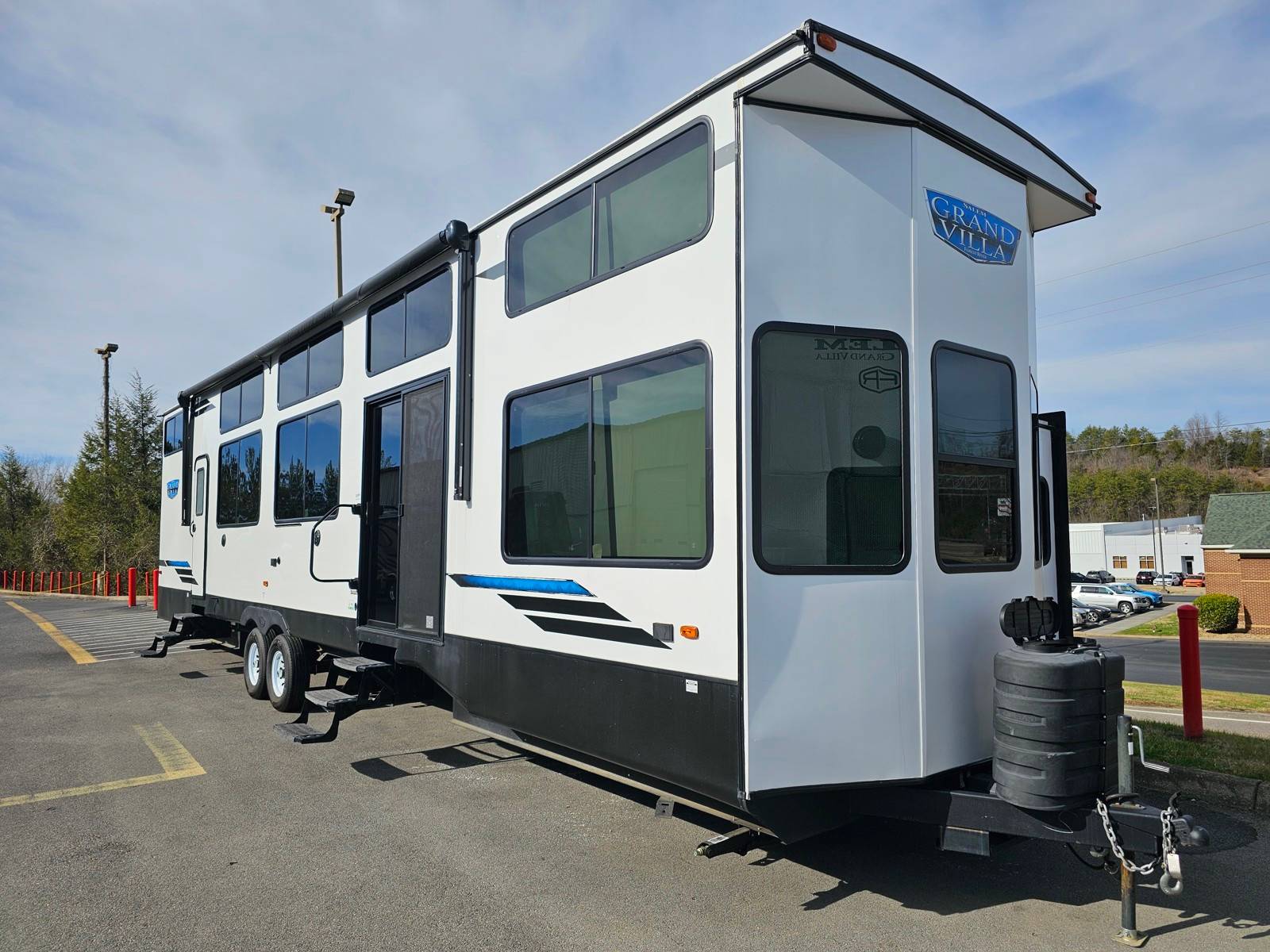 2023 Forest River 2023 Forest River Salem Grand Villa - thumbnail 1